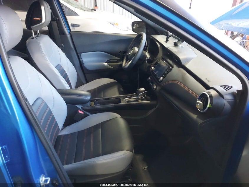 2024 Nissan Kicks Sr Xtronic Cvt