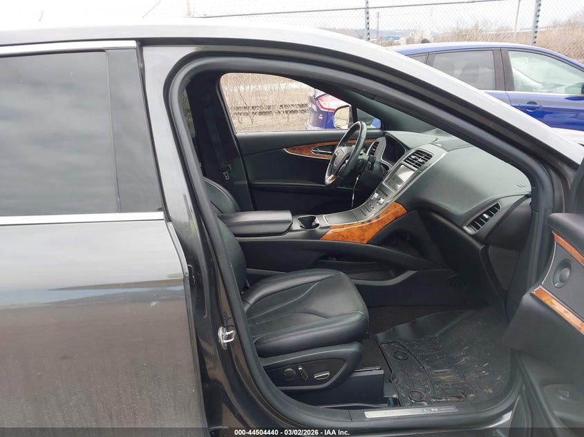 2020 Lincoln Nautilus Reserve