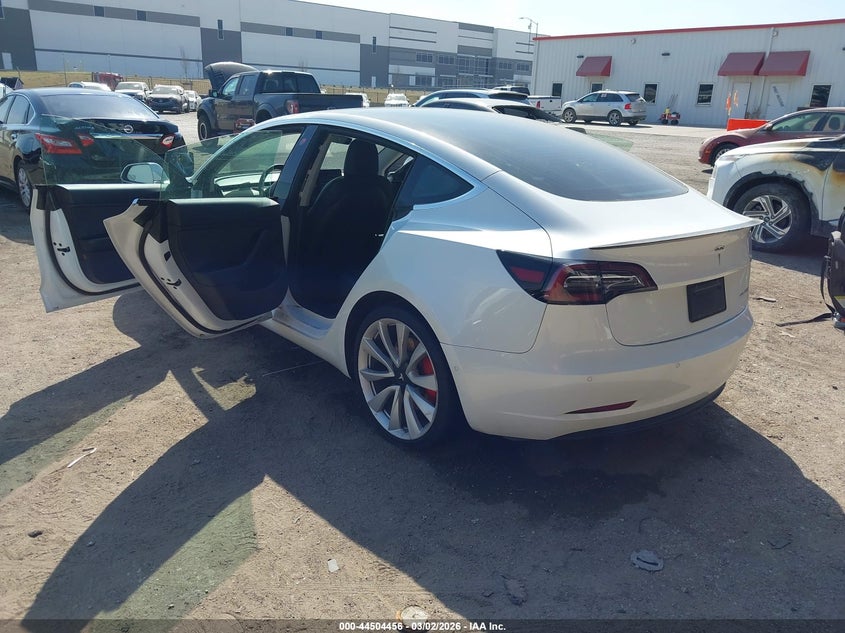 Vin: 5yj3e1eb4kf514212, lot: 45001212, tesla model 3 long range/performance 20193