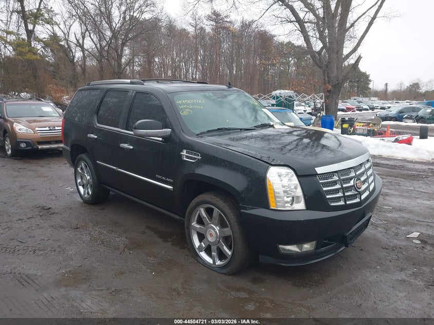 CADILLAC ESCALADE PREMIUM