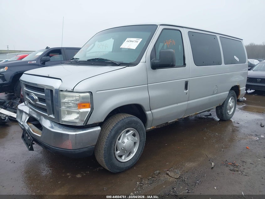 2010 Ford E-350 Super Duty Xl/Xlt