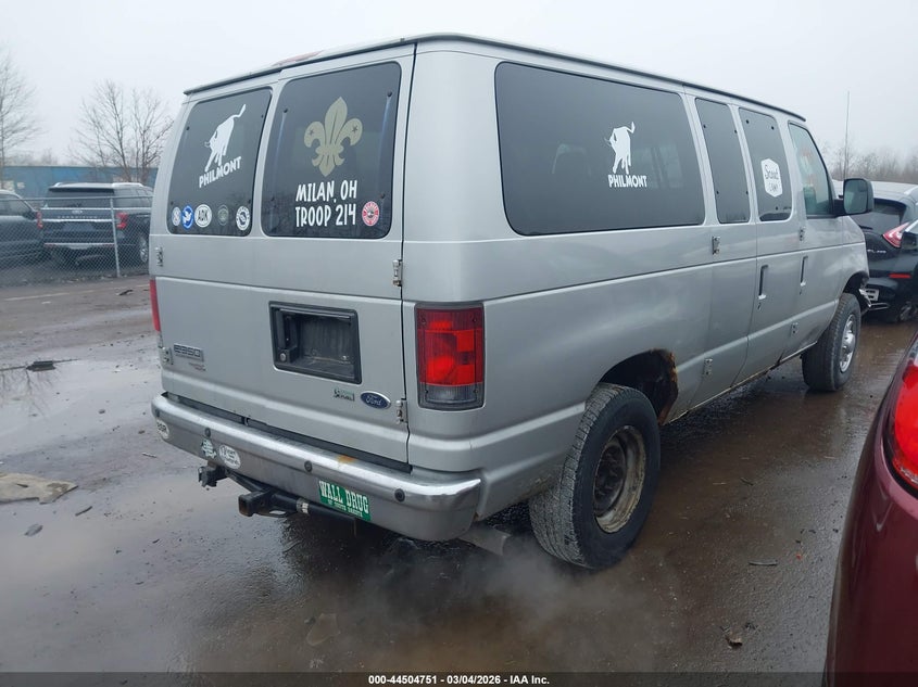 2010 Ford E-350 Super Duty Xl/Xlt