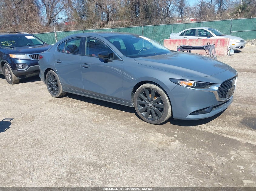 JM1BPBCM0S1762725 MAZDA MAZDA3 Photo 1