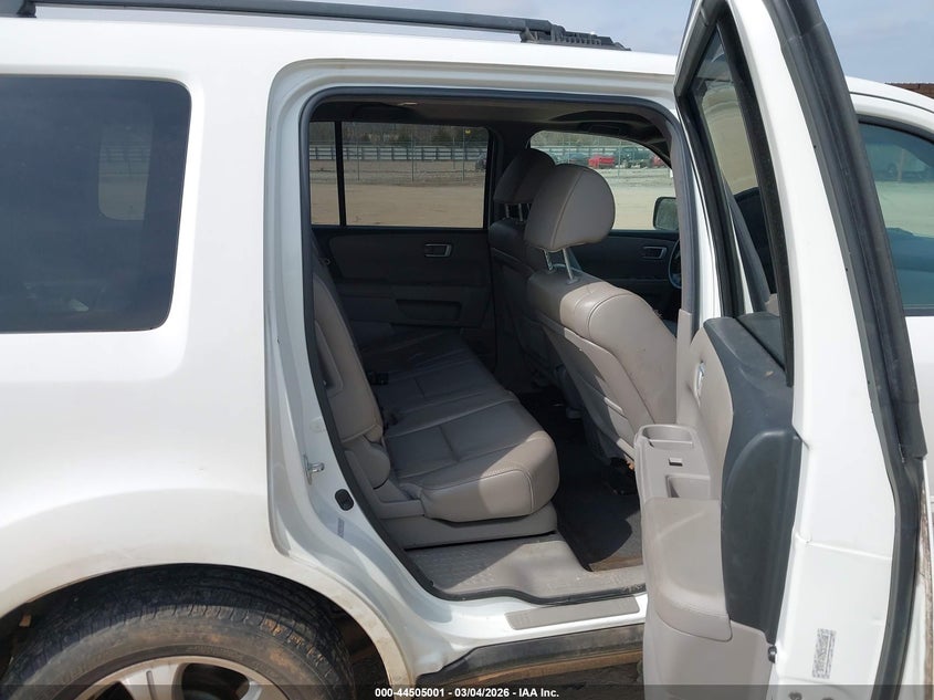 2012 HONDA PILOT auction photo 8