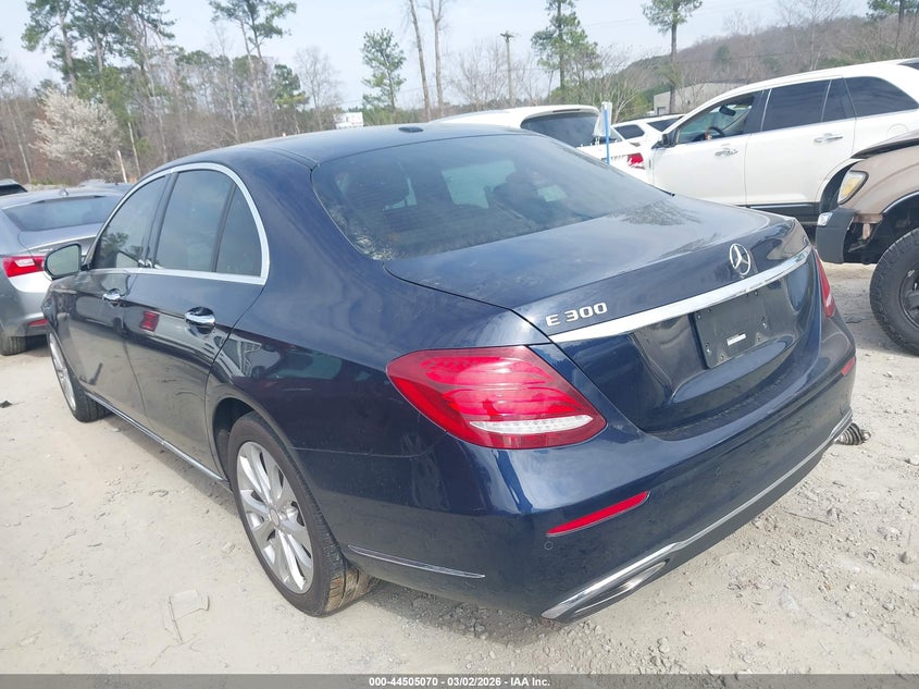 2017 Mercedes-Benz E 300