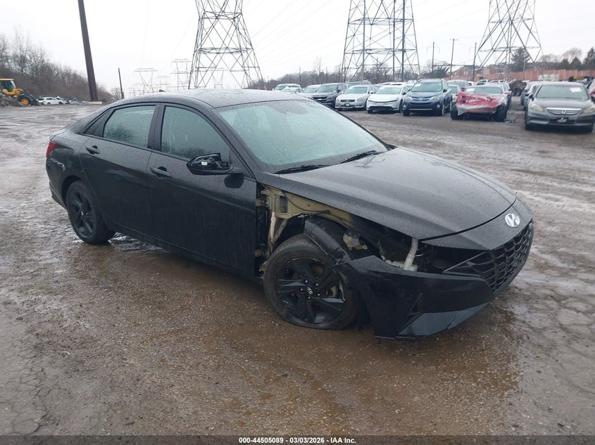 2023 Hyundai Elantra Sel