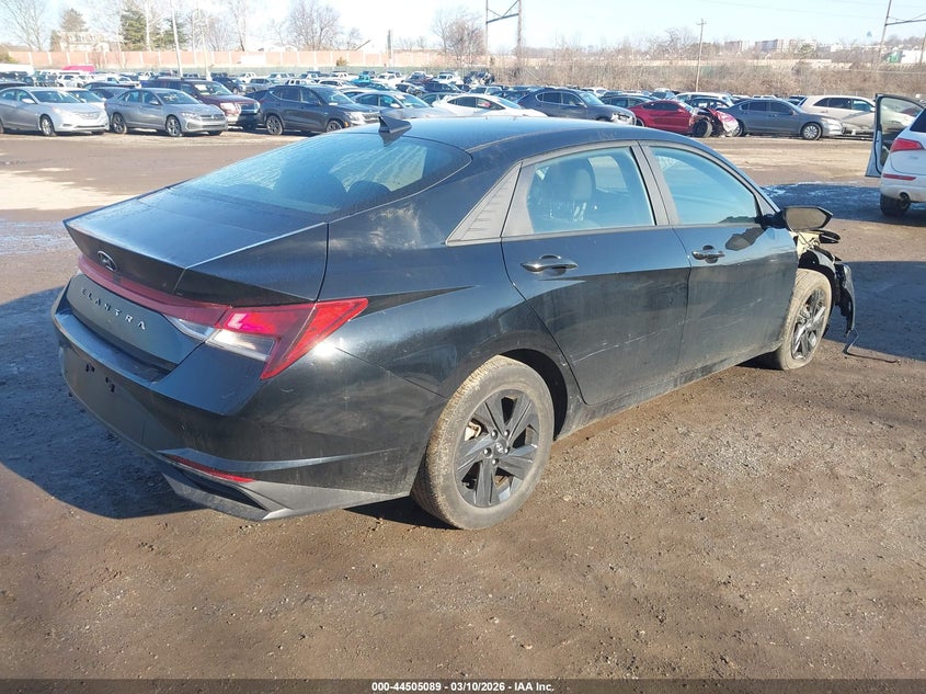 2023 Hyundai Elantra Sel