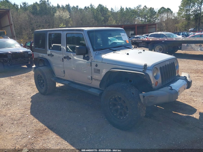 2013 Jeep Wrangler Unlimited Sahara