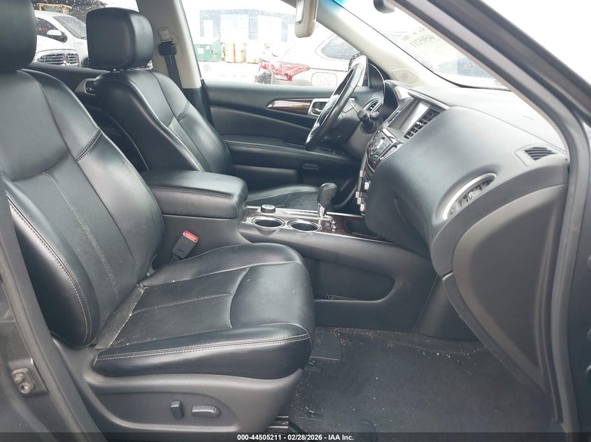 2014 Nissan Pathfinder Platinum