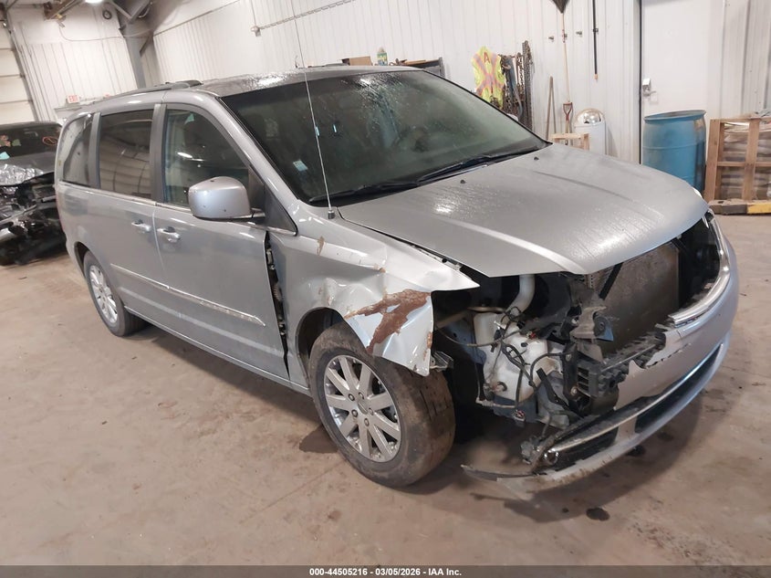 2015 Chrysler Town & Country Touring