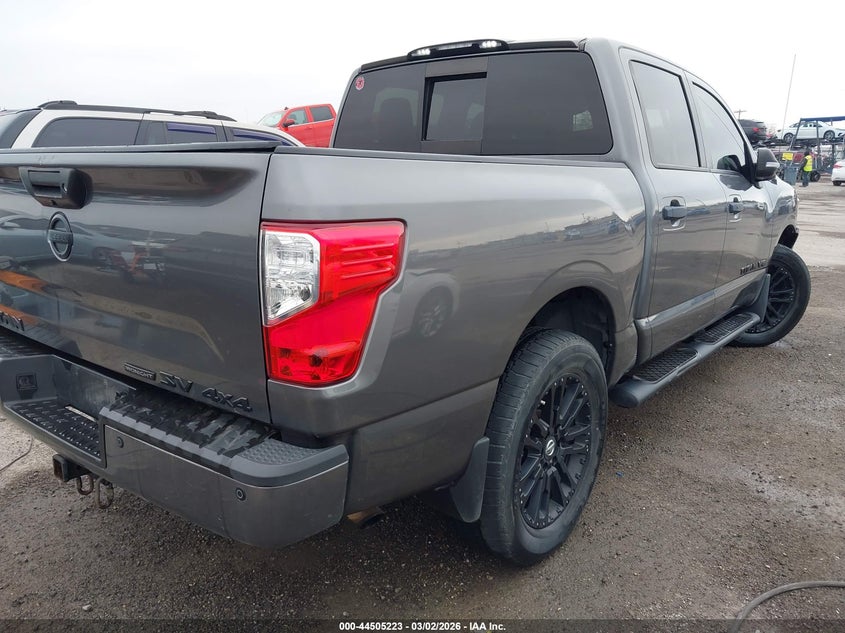 2019 Nissan Titan Sv