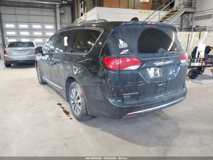 2020 Chrysler Pacifica Touring L Plus