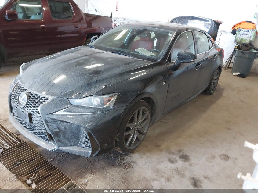 Vin: jthc81d20j5026902, lot: 45002008, lexus is 300 20182