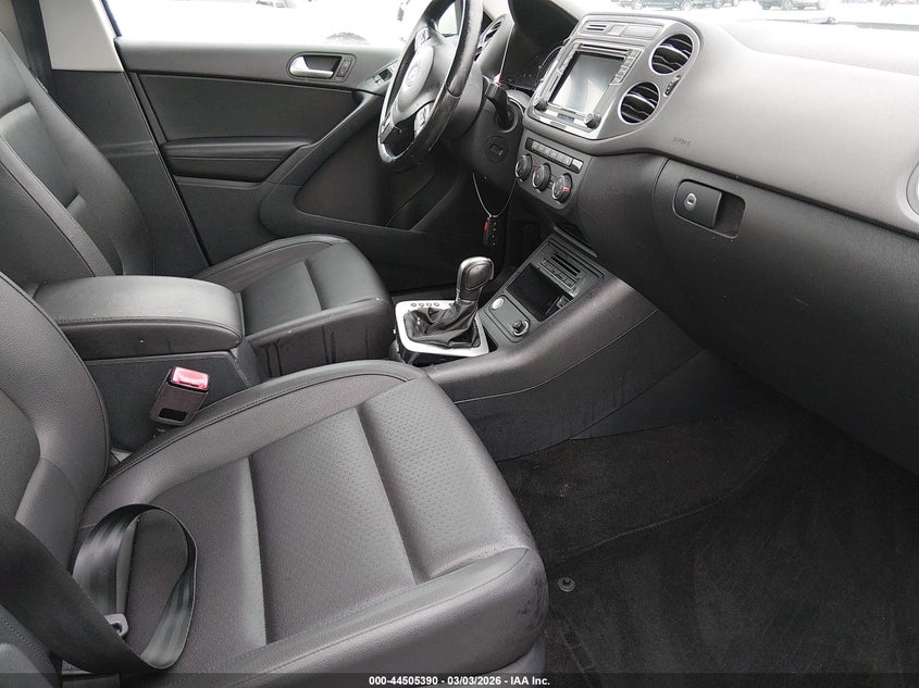 2017 Volkswagen Tiguan 2.0T/2.0T S