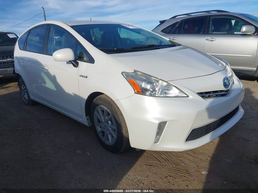 2014 TOYOTA PRIUS V TWO
