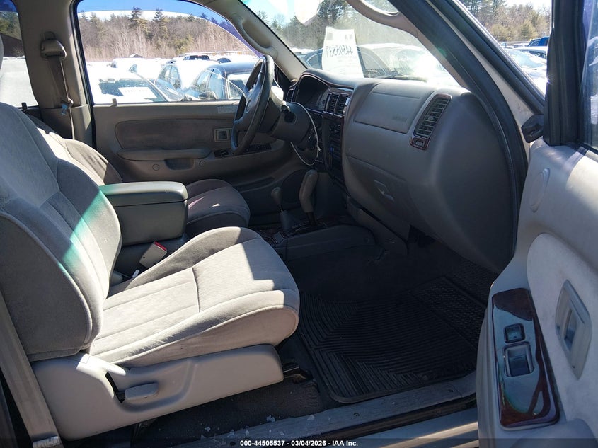 2003 Toyota Tacoma Base V6