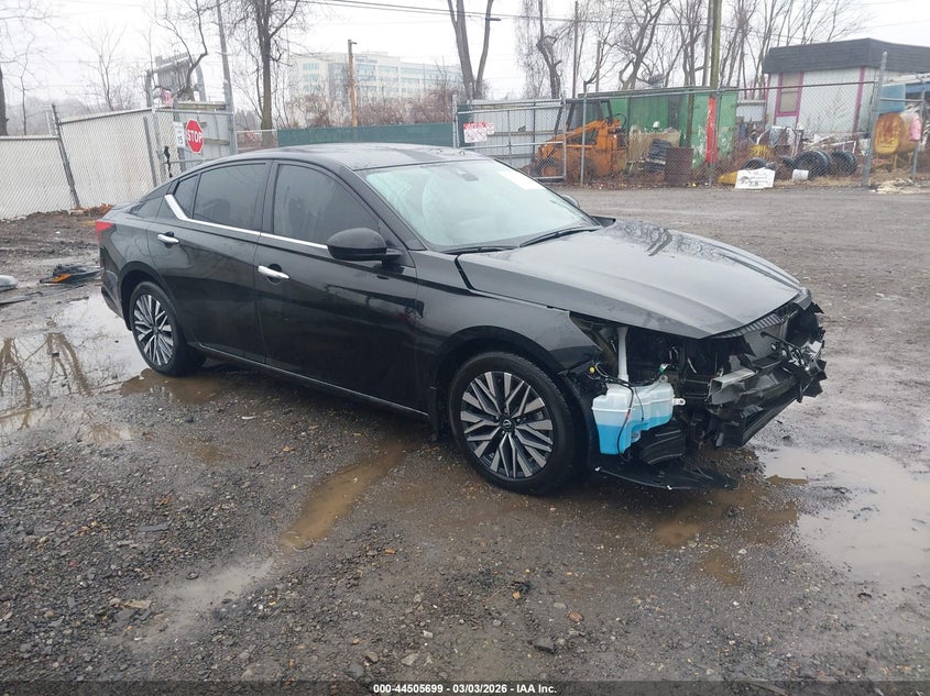 2024 Nissan Altima Sv Fwd