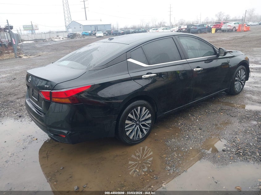 2024 Nissan Altima Sv Fwd