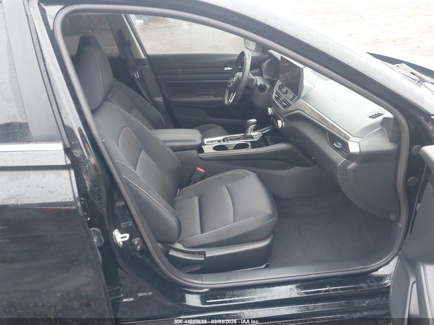 2024 Nissan Altima Sv Fwd