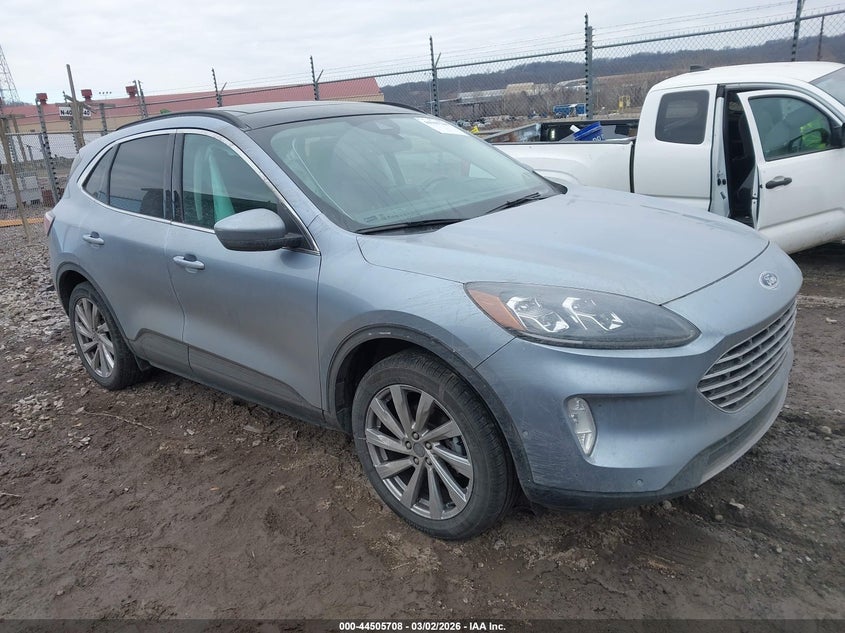 2022 Ford Escape Titanium