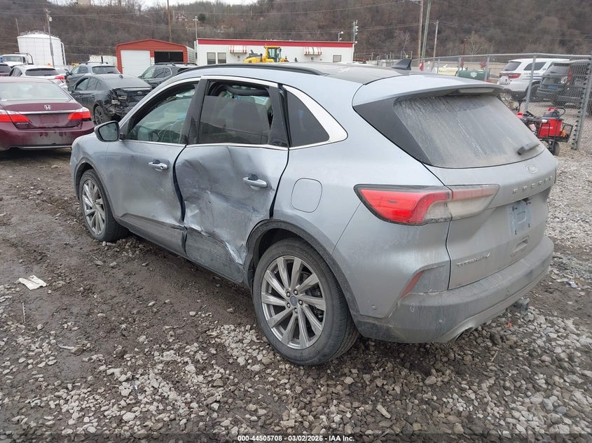 2022 Ford Escape Titanium