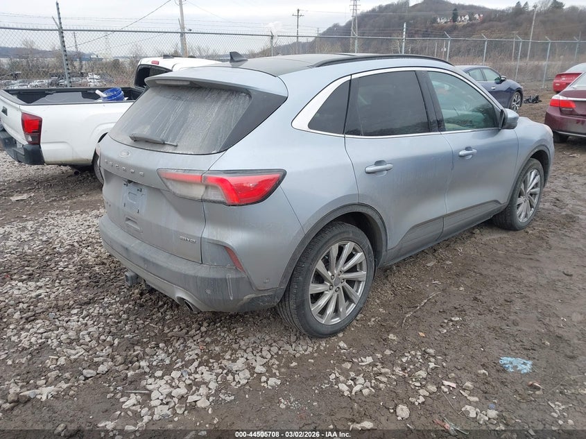 2022 Ford Escape Titanium