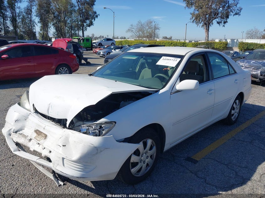2005 Toyota Camry Le