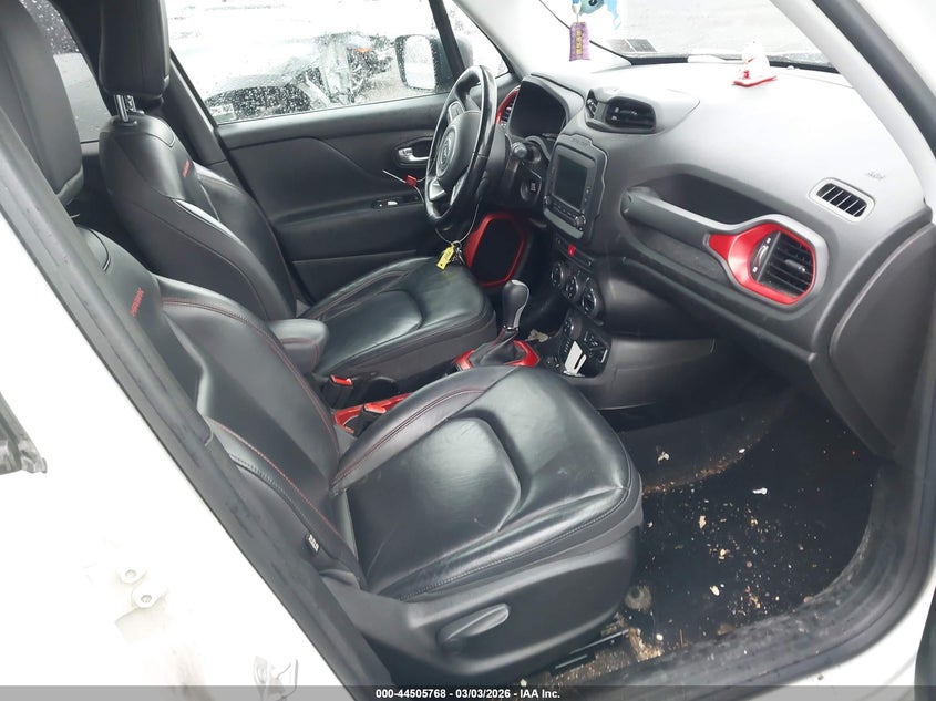 2017 Jeep Renegade Trailhawk 4X4