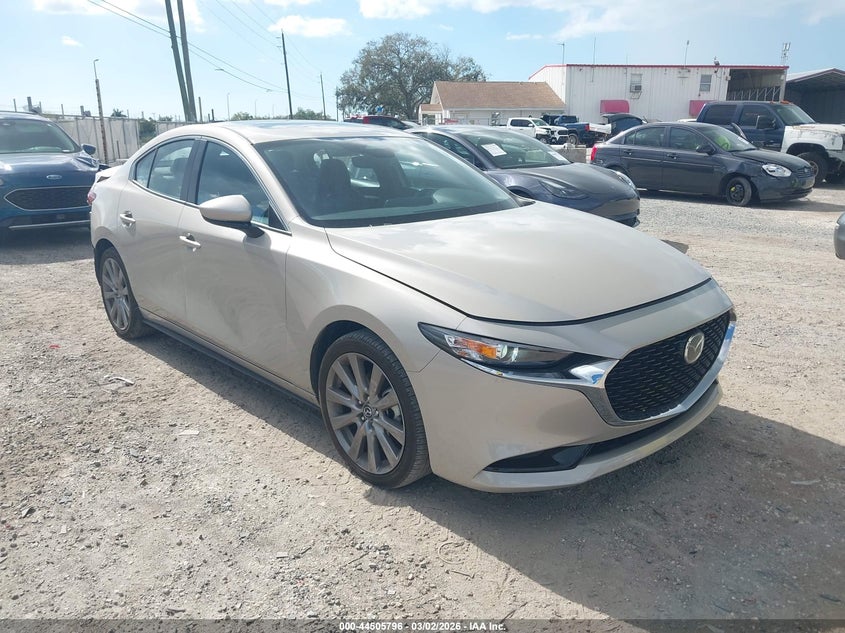 JM1BPACM2S1761134 MAZDA MAZDA3 Photo 1