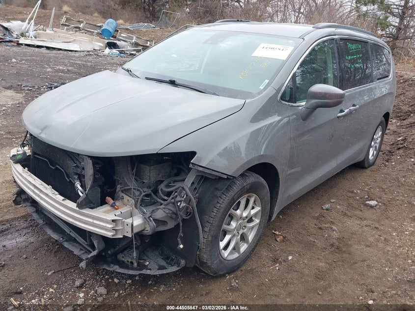 2022 Chrysler Pacifica Touring L