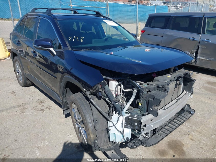 2021 Toyota Rav4 Xle Premium