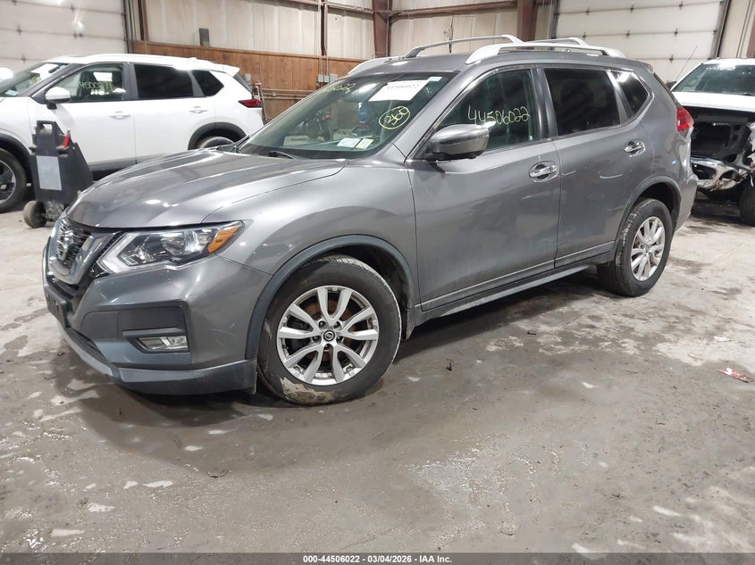 2017 Nissan Rogue Sv