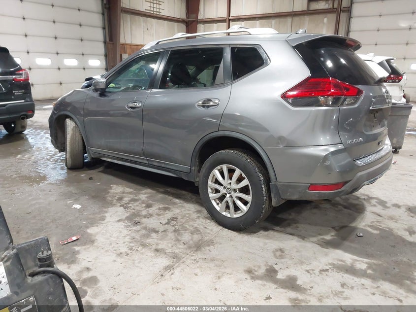 2017 Nissan Rogue Sv