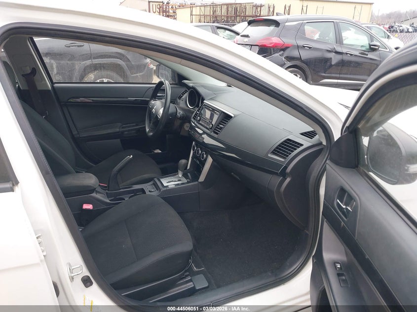 2016 Mitsubishi Lancer Es