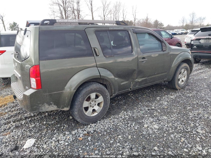 2005 Nissan Pathfinder Se