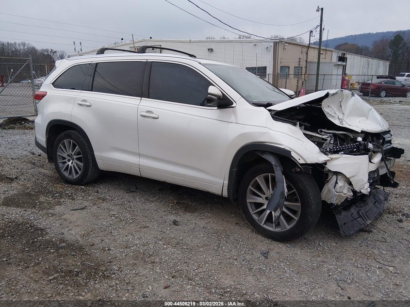 2017 Toyota Highlander Limited Platinum