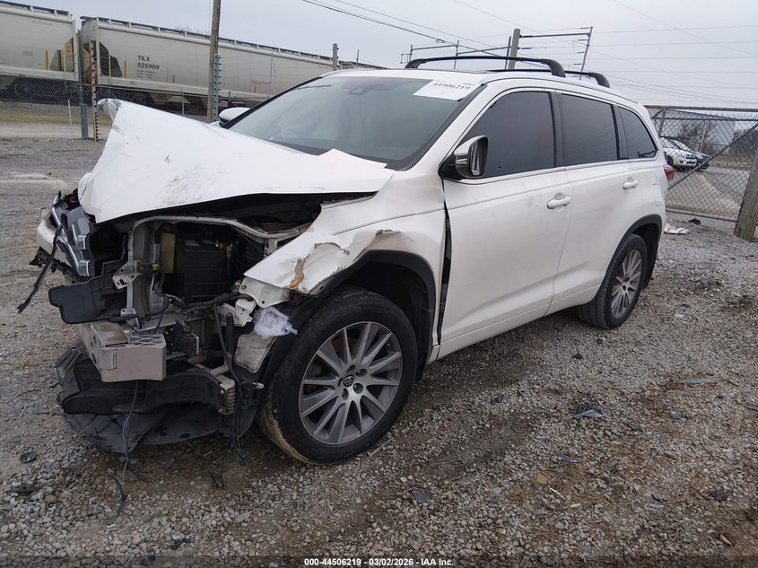 2017 Toyota Highlander Limited Platinum