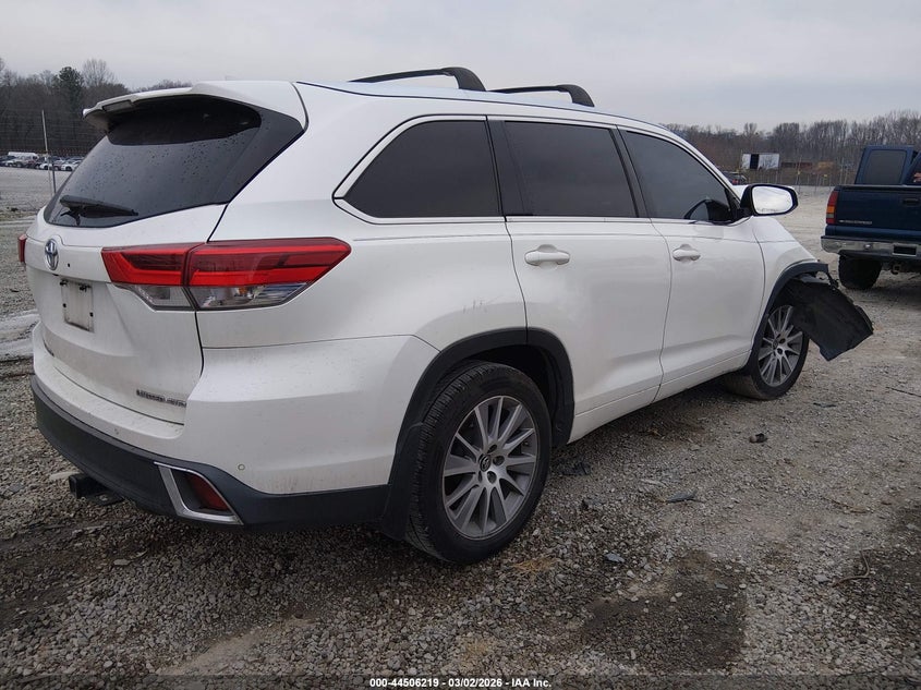 2017 Toyota Highlander Limited Platinum