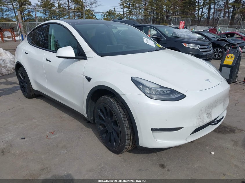 2021 Tesla Model Y Standard Range Rear-Wheel Drive