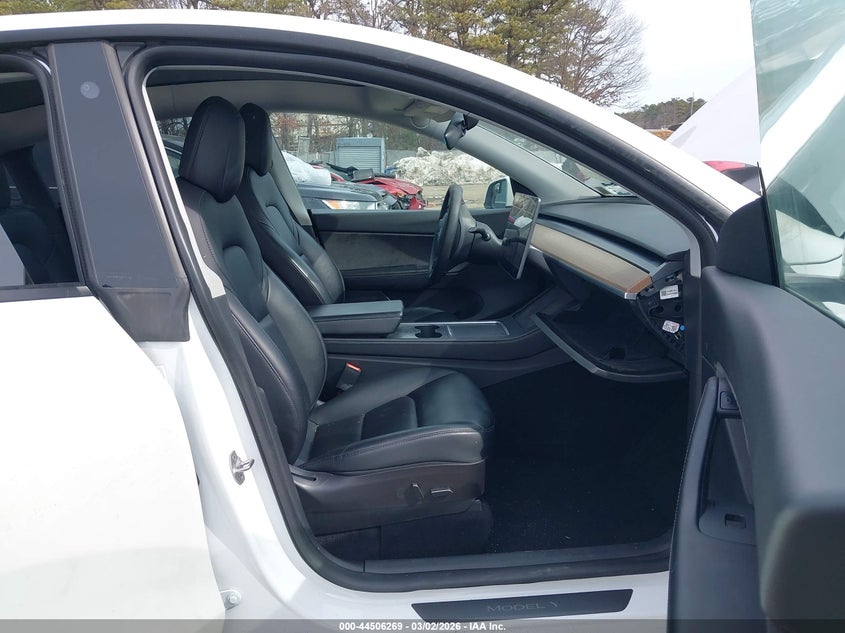 2021 Tesla Model Y Standard Range Rear-Wheel Drive