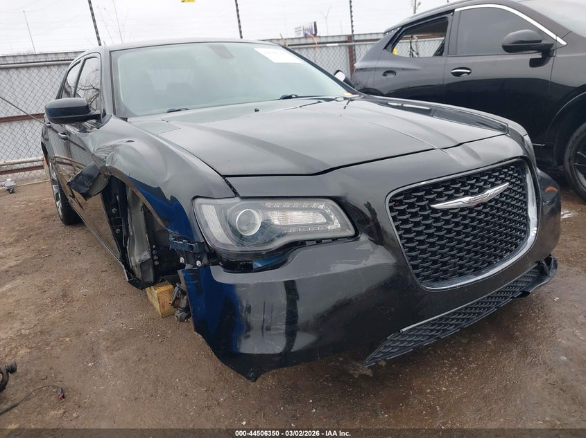 Vin: 2c3ccaag0jh340403, lot: 45003106, chrysler 300 touring 2018 img_1