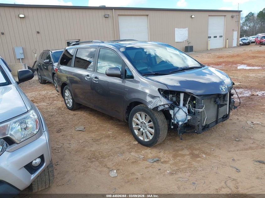 2016 Toyota Sienna Xle 7 Passenger
