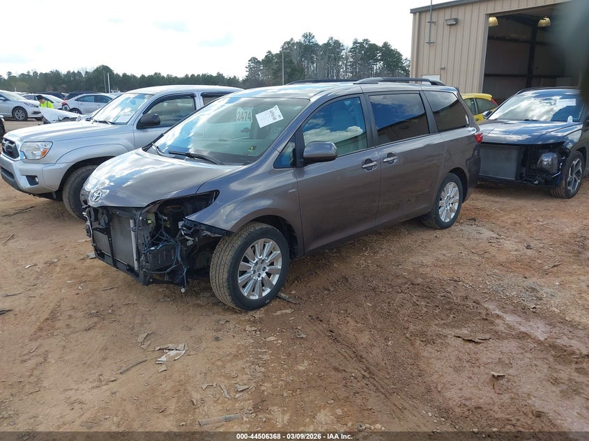 2016 Toyota Sienna Xle 7 Passenger