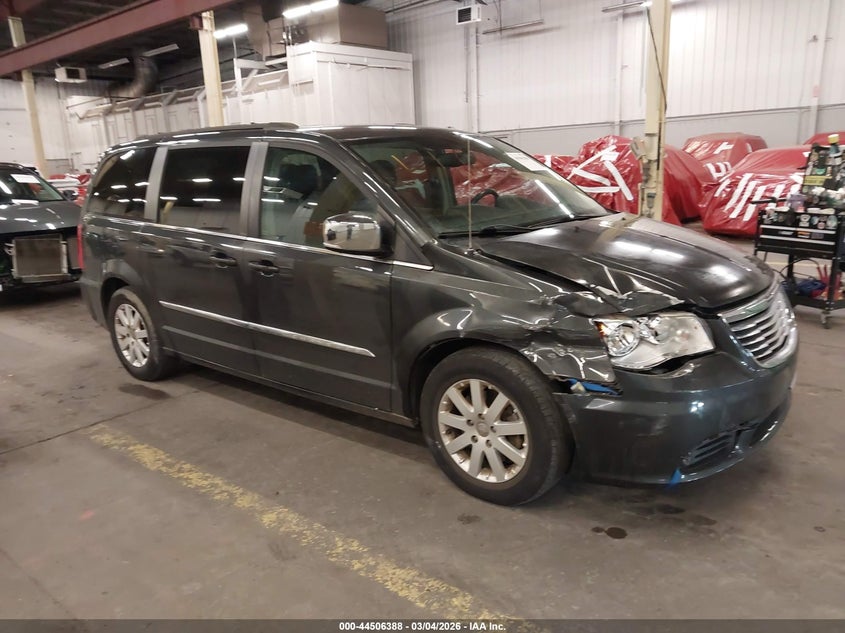 2012 Chrysler Town & Country Touring-L