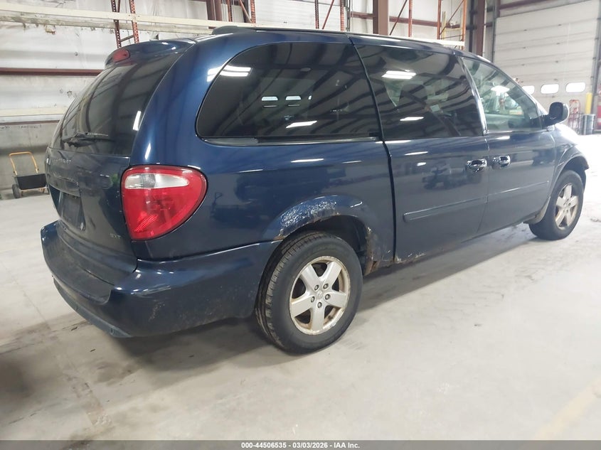 2005 Dodge Grand Caravan Sxt