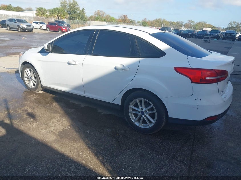 VIN 1FADP3F20JL218016 2018 FORD FOCUS SE