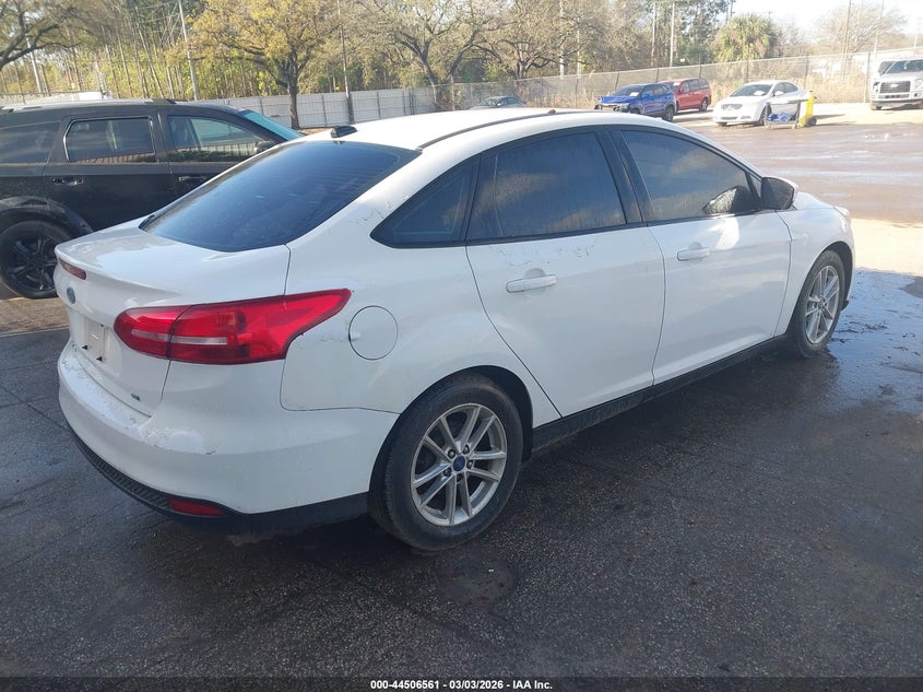 VIN 1FADP3F20JL218016 2018 FORD FOCUS SE