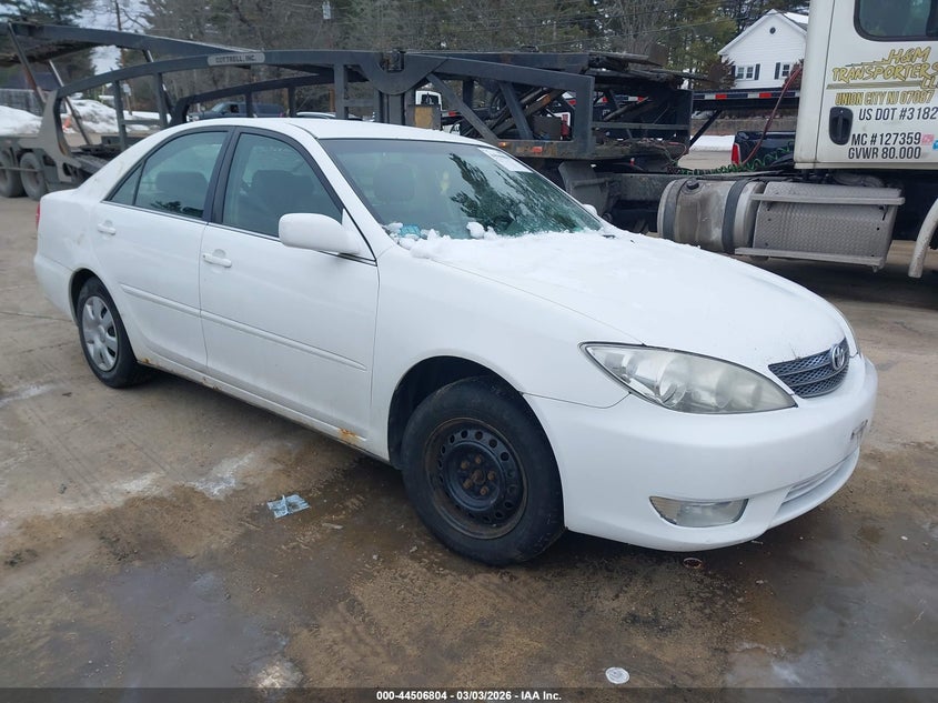 2004 Toyota Camry Le