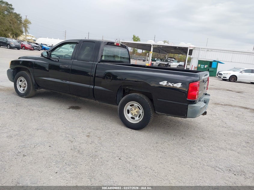 2005 Dodge Dakota St
