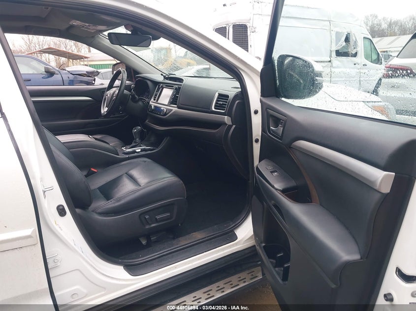 2019 Toyota Highlander Hybrid Xle